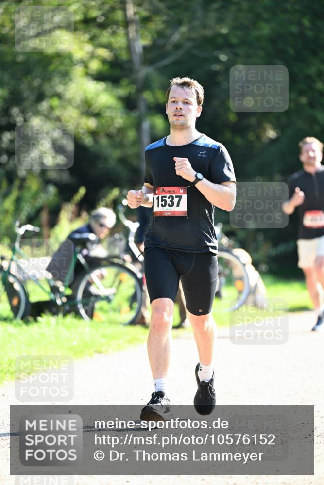 27.09.2026 - 35. Volkslauf durch das schöne Alstertal Dr. Thomas Lammeyer http://msf.ph/oto/10576152 27.09.2026 11:41:24 Laufen 1537 meine-sportfotos.de
