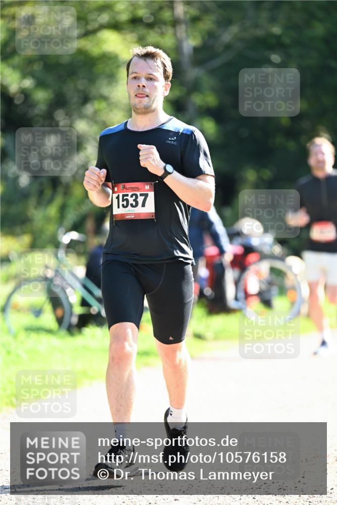 27.09.2026 - 35. Volkslauf durch das schöne Alstertal Dr. Thomas Lammeyer http://msf.ph/oto/10576158 27.09.2026 11:41:25 Laufen 1537 meine-sportfotos.de