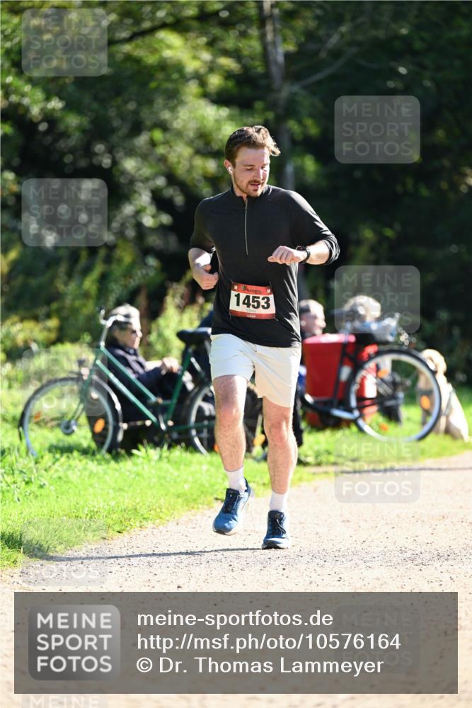 27.09.2026 - 35. Volkslauf durch das schöne Alstertal Dr. Thomas Lammeyer http://msf.ph/oto/10576164 27.09.2026 11:41:27 Laufen 1453 meine-sportfotos.de