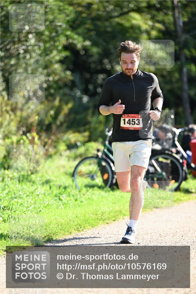 27.09.2026 - 35. Volkslauf durch das schöne Alstertal Dr. Thomas Lammeyer http://msf.ph/oto/10576169 27.09.2026 11:41:27 Laufen 1453 meine-sportfotos.de