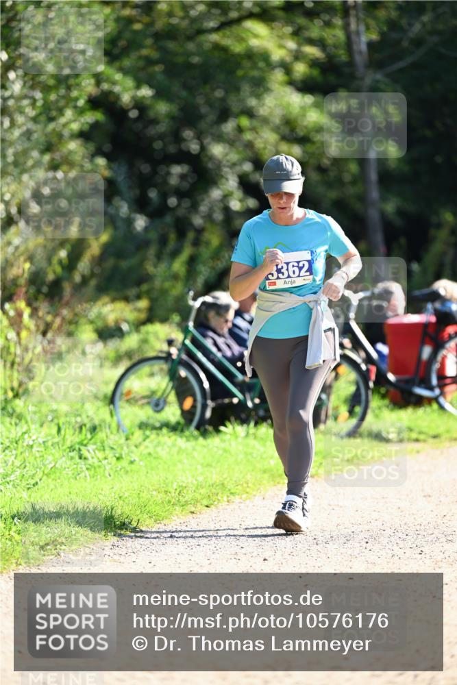 27.09.2026 - 35. Volkslauf durch das schöne Alstertal Dr. Thomas Lammeyer http://msf.ph/oto/10576176 27.09.2026 11:41:32 Laufen 3362 meine-sportfotos.de