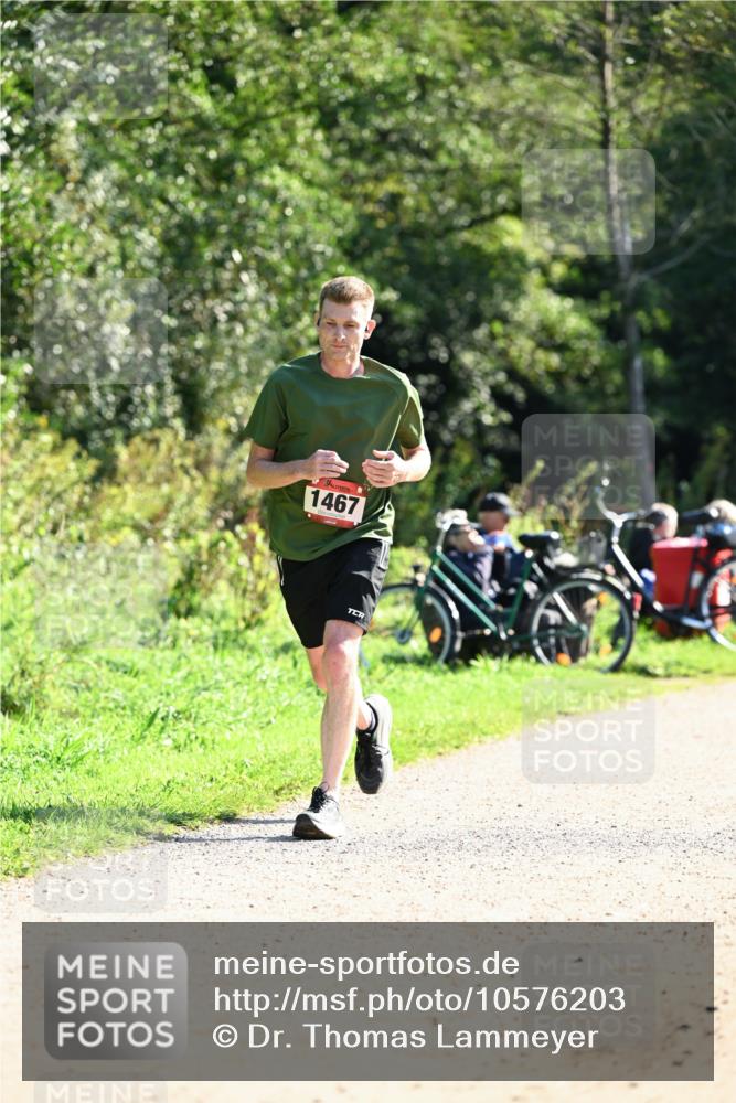 27.09.2026 - 35. Volkslauf durch das schöne Alstertal Dr. Thomas Lammeyer http://msf.ph/oto/10576203 27.09.2026 11:41:45 Laufen 1467 meine-sportfotos.de