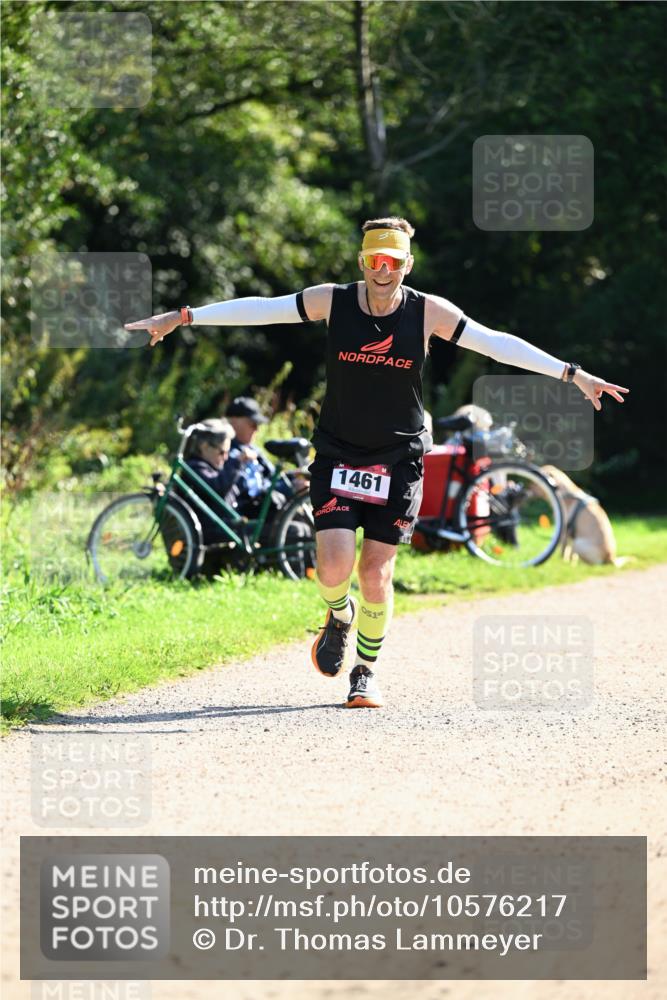27.09.2026 - 35. Volkslauf durch das schöne Alstertal Dr. Thomas Lammeyer http://msf.ph/oto/10576217 27.09.2026 11:41:55 Laufen 1461, 51 meine-sportfotos.de