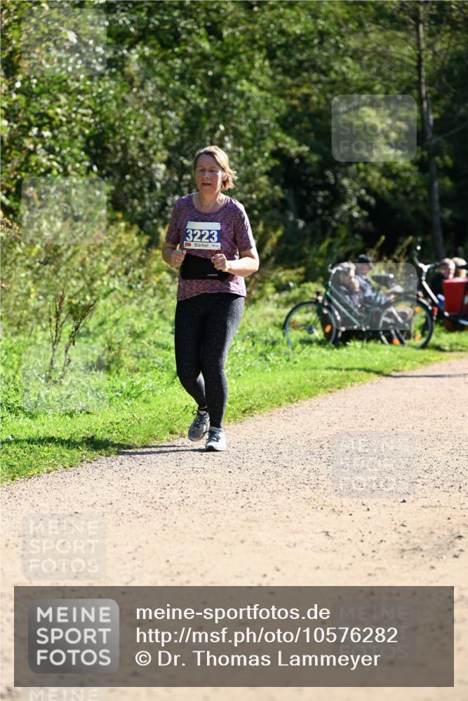 27.09.2026 - 35. Volkslauf durch das schöne Alstertal Dr. Thomas Lammeyer http://msf.ph/oto/10576282 27.09.2026 11:42:58 Laufen 3223 meine-sportfotos.de