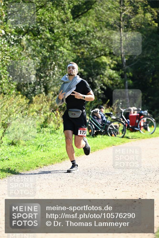27.09.2026 - 35. Volkslauf durch das schöne Alstertal Dr. Thomas Lammeyer http://msf.ph/oto/10576290 27.09.2026 11:43:00 Laufen 173 meine-sportfotos.de