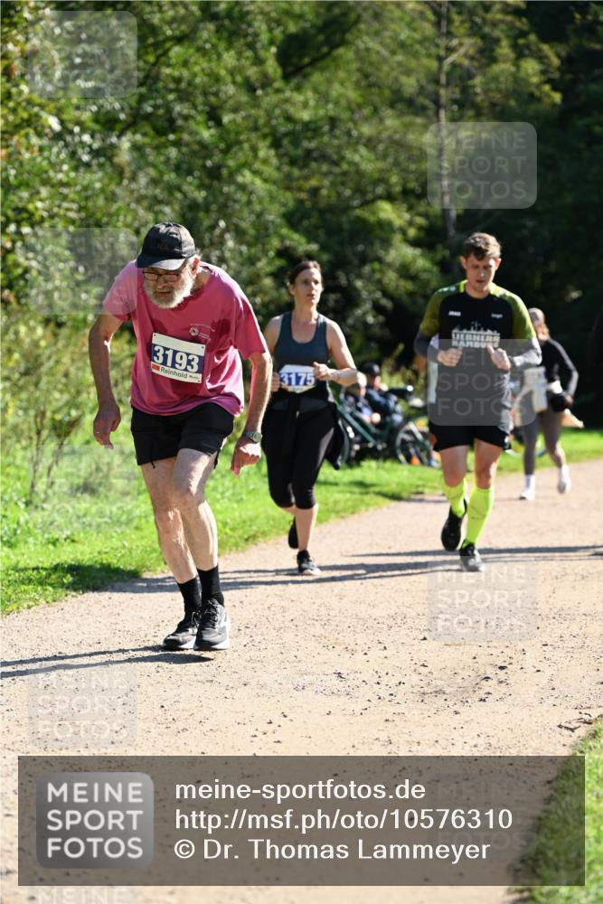 27.09.2026 - 35. Volkslauf durch das schöne Alstertal Dr. Thomas Lammeyer http://msf.ph/oto/10576310 27.09.2026 11:43:15 Laufen 3193, 3175 meine-sportfotos.de