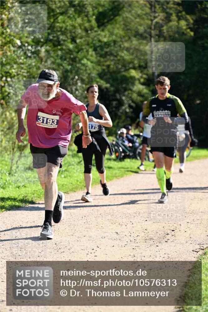 27.09.2026 - 35. Volkslauf durch das schöne Alstertal Dr. Thomas Lammeyer http://msf.ph/oto/10576313 27.09.2026 11:43:15 Laufen 3193, 175 meine-sportfotos.de