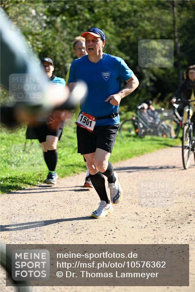 27.09.2026 - 35. Volkslauf durch das schöne Alstertal Dr. Thomas Lammeyer http://msf.ph/oto/10576362 27.09.2026 11:43:44 Laufen 1501 meine-sportfotos.de