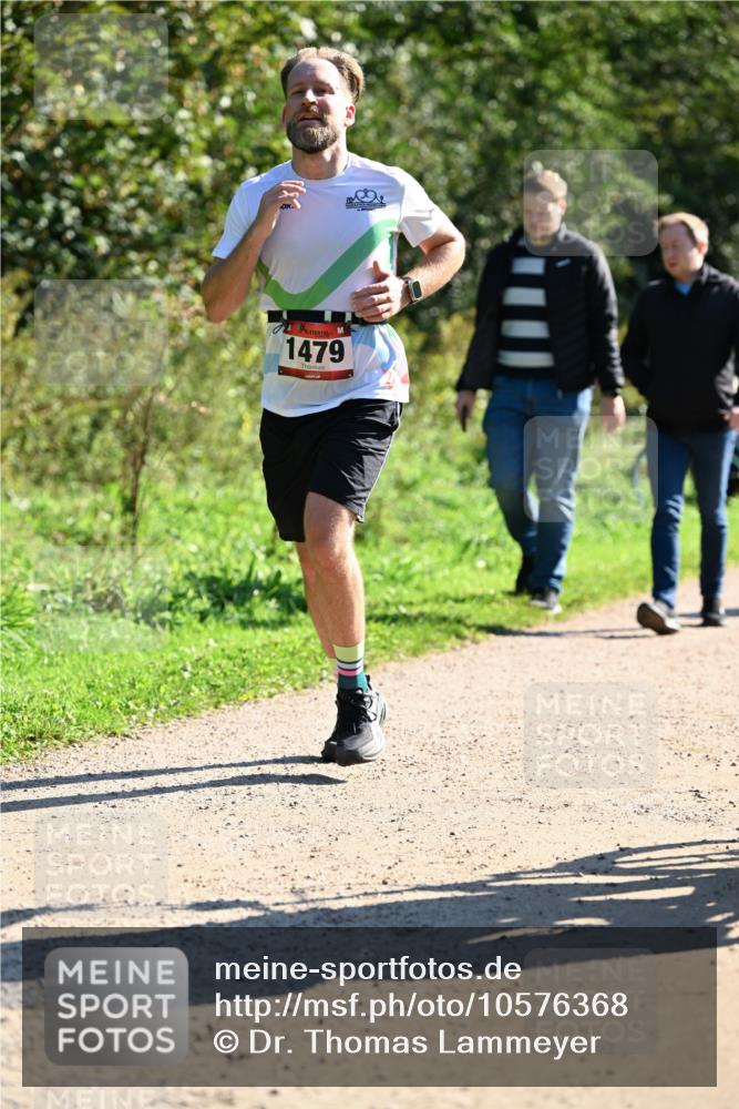 27.09.2026 - 35. Volkslauf durch das schöne Alstertal Dr. Thomas Lammeyer http://msf.ph/oto/10576368 27.09.2026 11:43:50 Laufen 1479 meine-sportfotos.de