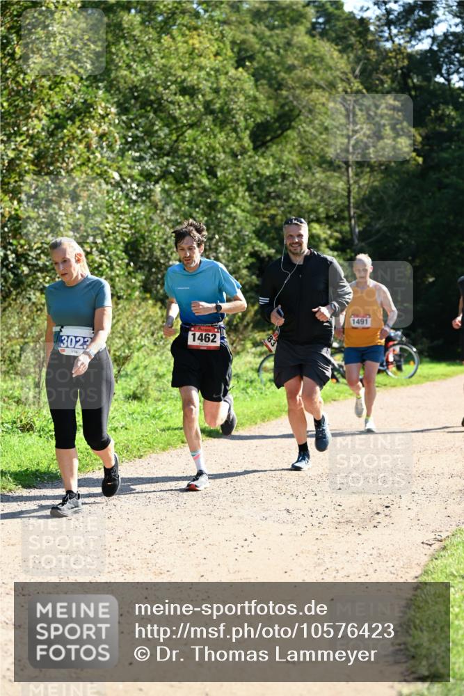 27.09.2026 - 35. Volkslauf durch das schöne Alstertal Dr. Thomas Lammeyer http://msf.ph/oto/10576423 27.09.2026 11:44:08 Laufen 3023, 1462, 83, 1491 meine-sportfotos.de