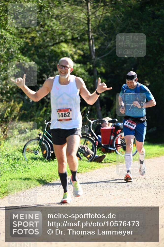 27.09.2026 - 35. Volkslauf durch das schöne Alstertal Dr. Thomas Lammeyer http://msf.ph/oto/10576473 27.09.2026 11:44:32 Laufen 1482, 1484 meine-sportfotos.de
