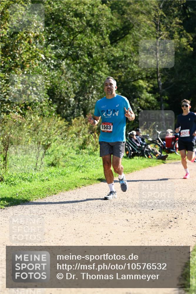 27.09.2026 - 35. Volkslauf durch das schöne Alstertal Dr. Thomas Lammeyer http://msf.ph/oto/10576532 27.09.2026 11:44:50 Laufen 1503, 2438 meine-sportfotos.de