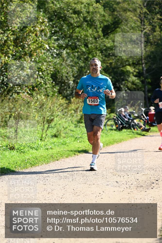 27.09.2026 - 35. Volkslauf durch das schöne Alstertal Dr. Thomas Lammeyer http://msf.ph/oto/10576534 27.09.2026 11:44:50 Laufen 1503 meine-sportfotos.de