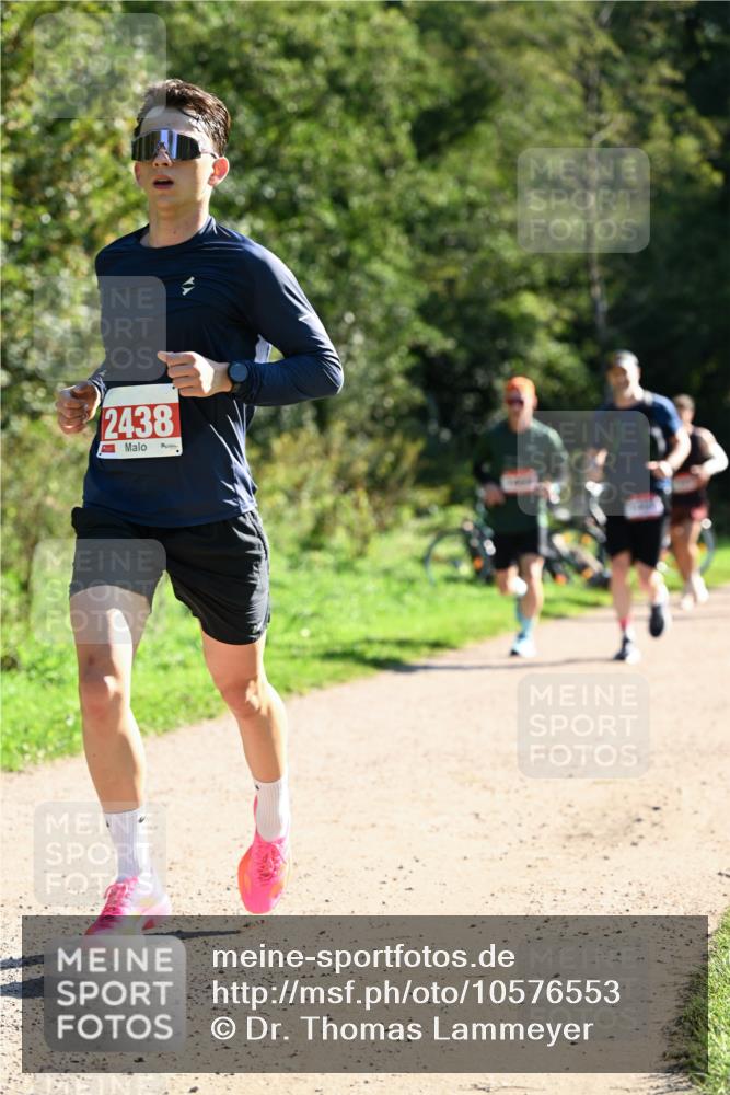 27.09.2026 - 35. Volkslauf durch das schöne Alstertal Dr. Thomas Lammeyer http://msf.ph/oto/10576553 27.09.2026 11:44:53 Laufen 2438 meine-sportfotos.de