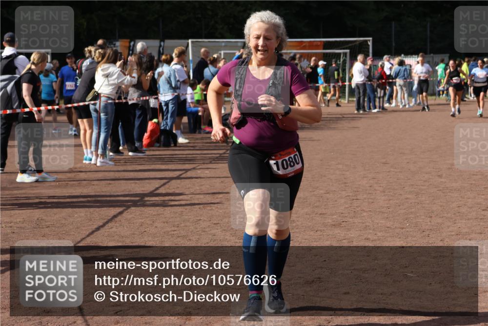 27.09.2026 - 35. Volkslauf durch das schöne Alstertal Strokosch-Dieckow http://msf.ph/oto/10576626 27.09.2026 12:31:00 Ziel 1080 meine-sportfotos.de