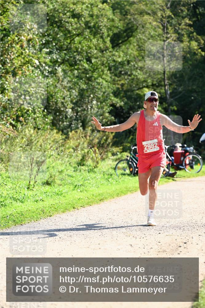 27.09.2026 - 35. Volkslauf durch das schöne Alstertal Dr. Thomas Lammeyer http://msf.ph/oto/10576635 27.09.2026 11:45:35 Laufen 2982 meine-sportfotos.de