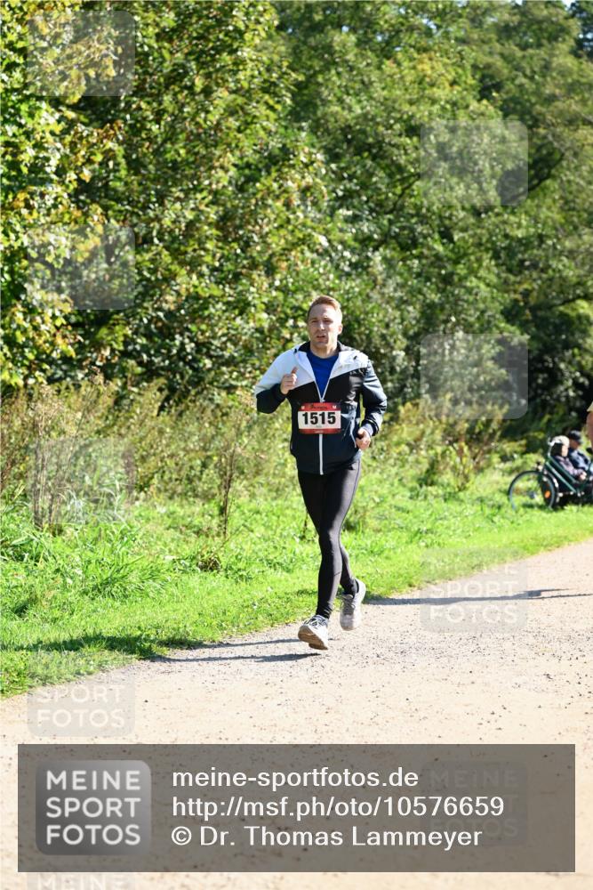 27.09.2026 - 35. Volkslauf durch das schöne Alstertal Dr. Thomas Lammeyer http://msf.ph/oto/10576659 27.09.2026 11:45:40 Laufen 1515 meine-sportfotos.de