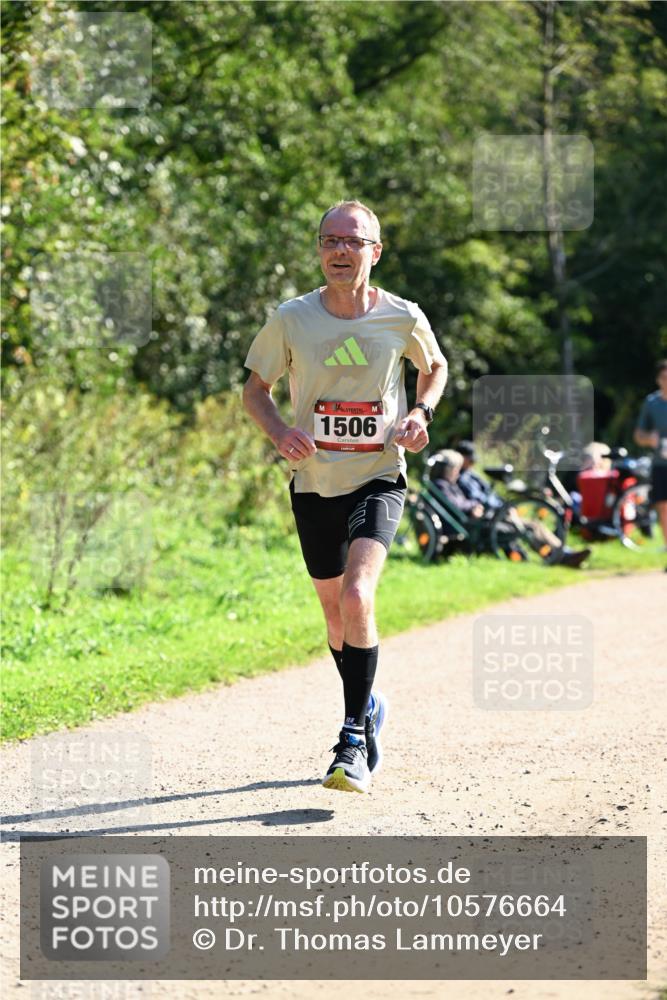 27.09.2026 - 35. Volkslauf durch das schöne Alstertal Dr. Thomas Lammeyer http://msf.ph/oto/10576664 27.09.2026 11:45:41 Laufen 1506 meine-sportfotos.de