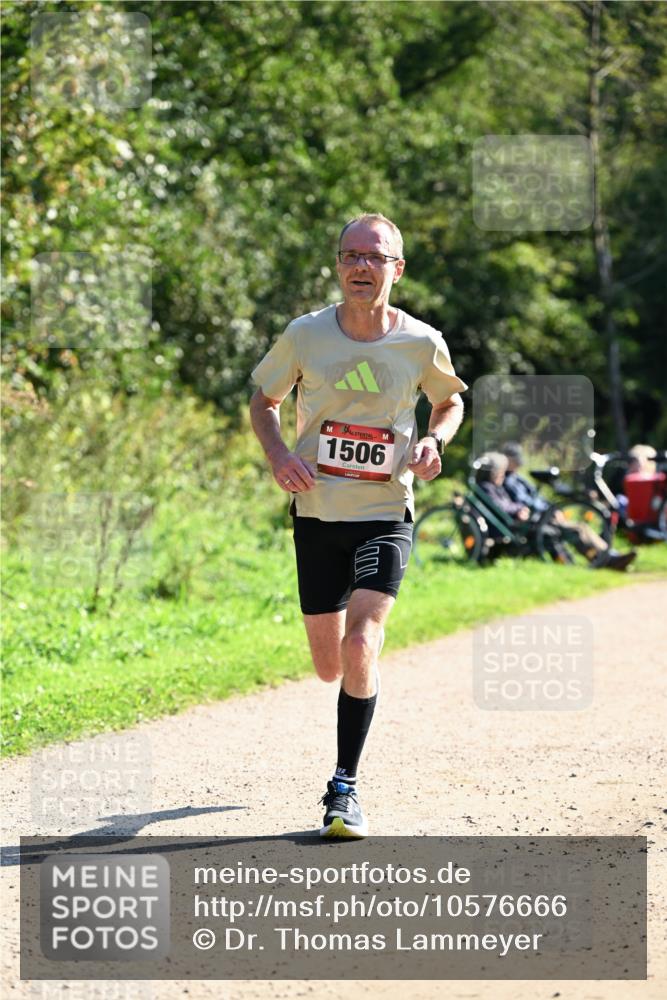 27.09.2026 - 35. Volkslauf durch das schöne Alstertal Dr. Thomas Lammeyer http://msf.ph/oto/10576666 27.09.2026 11:45:41 Laufen 1506 meine-sportfotos.de