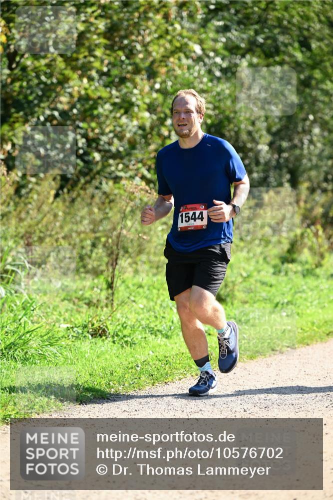 27.09.2026 - 35. Volkslauf durch das schöne Alstertal Dr. Thomas Lammeyer http://msf.ph/oto/10576702 27.09.2026 11:45:54 Laufen 1544 meine-sportfotos.de