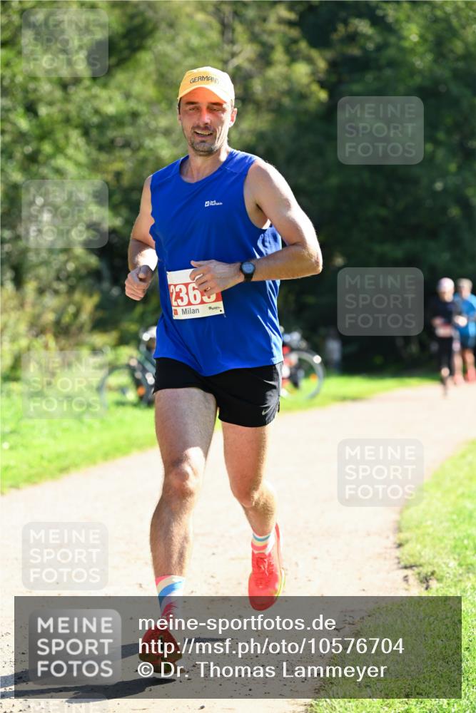 27.09.2026 - 35. Volkslauf durch das schöne Alstertal Dr. Thomas Lammeyer http://msf.ph/oto/10576704 27.09.2026 11:45:55 Laufen 2363 meine-sportfotos.de