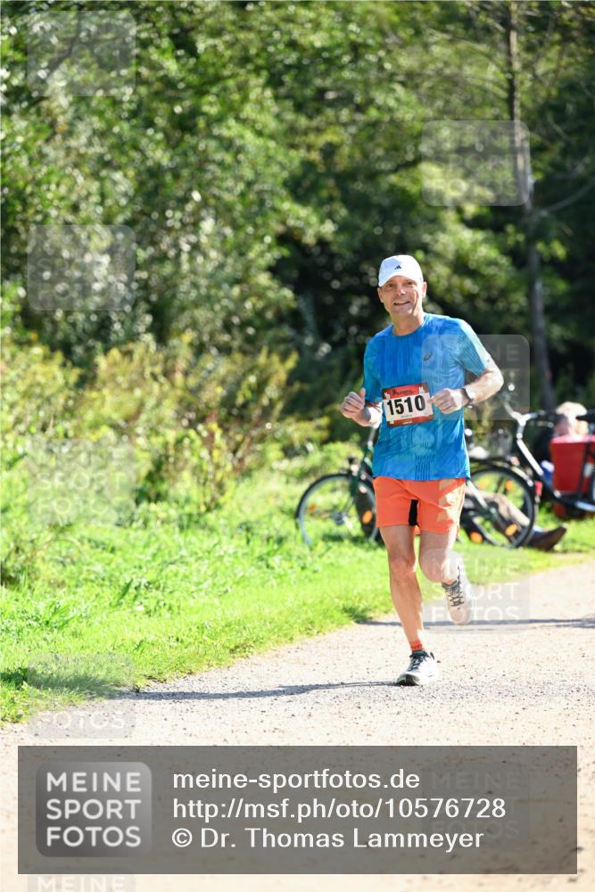 27.09.2026 - 35. Volkslauf durch das schöne Alstertal Dr. Thomas Lammeyer http://msf.ph/oto/10576728 27.09.2026 11:46:11 Laufen 1510 meine-sportfotos.de