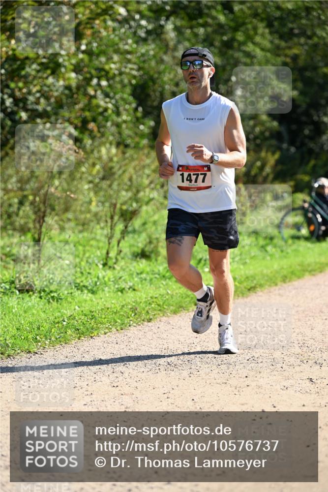 27.09.2026 - 35. Volkslauf durch das schöne Alstertal Dr. Thomas Lammeyer http://msf.ph/oto/10576737 27.09.2026 11:46:19 Laufen 1477 meine-sportfotos.de