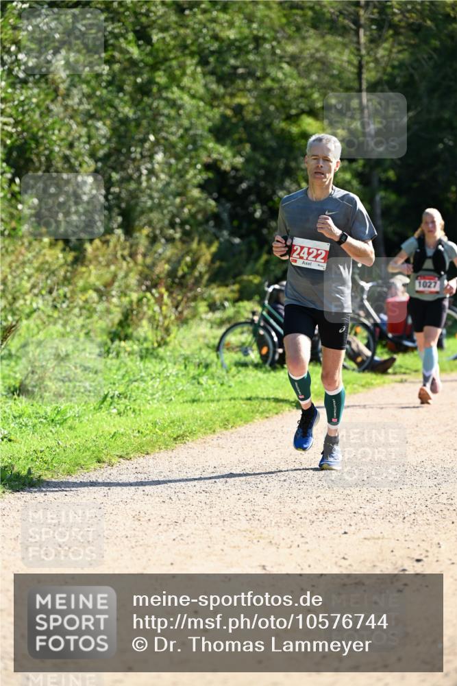 27.09.2026 - 35. Volkslauf durch das schöne Alstertal Dr. Thomas Lammeyer http://msf.ph/oto/10576744 27.09.2026 11:46:27 Laufen 2422, 1027 meine-sportfotos.de