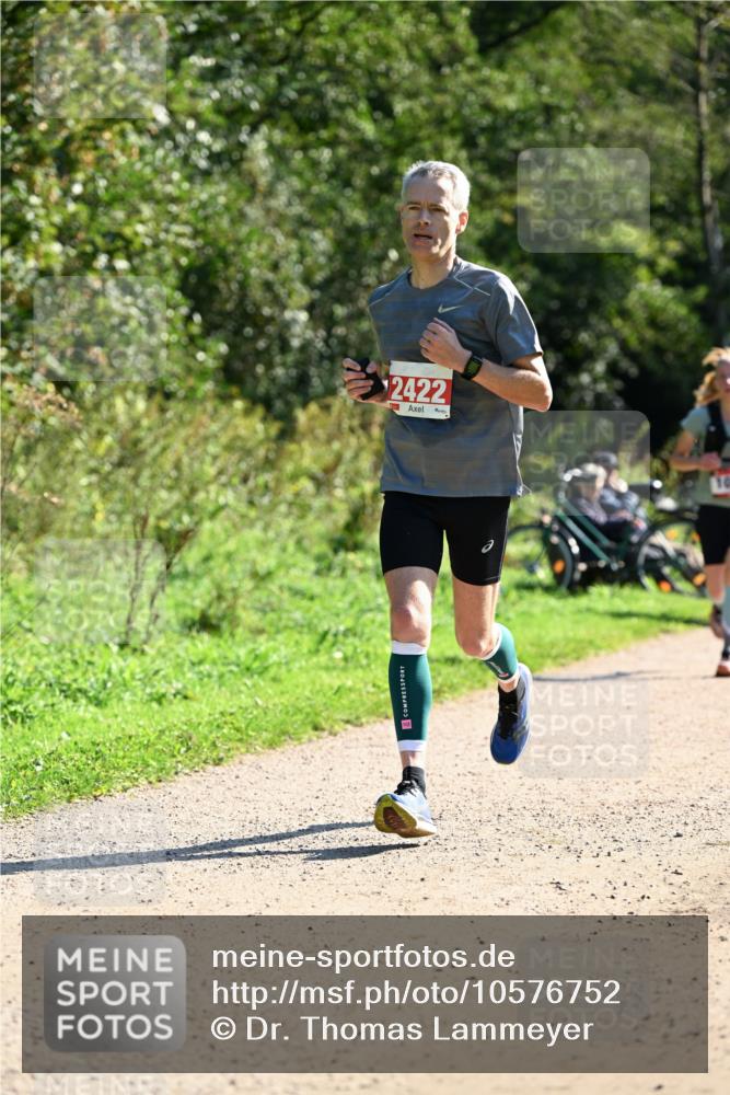 27.09.2026 - 35. Volkslauf durch das schöne Alstertal Dr. Thomas Lammeyer http://msf.ph/oto/10576752 27.09.2026 11:46:27 Laufen 2422 meine-sportfotos.de