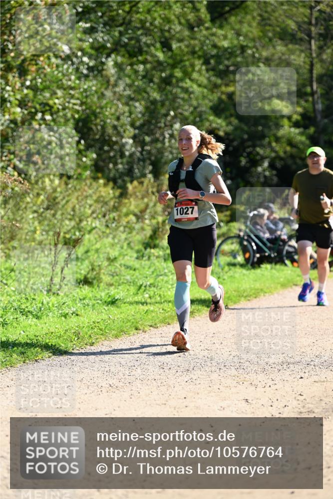 27.09.2026 - 35. Volkslauf durch das schöne Alstertal Dr. Thomas Lammeyer http://msf.ph/oto/10576764 27.09.2026 11:46:29 Laufen 1027 meine-sportfotos.de
