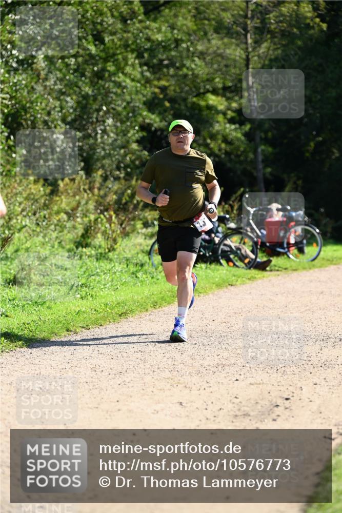 27.09.2026 - 35. Volkslauf durch das schöne Alstertal Dr. Thomas Lammeyer http://msf.ph/oto/10576773 27.09.2026 11:46:30 Laufen  meine-sportfotos.de