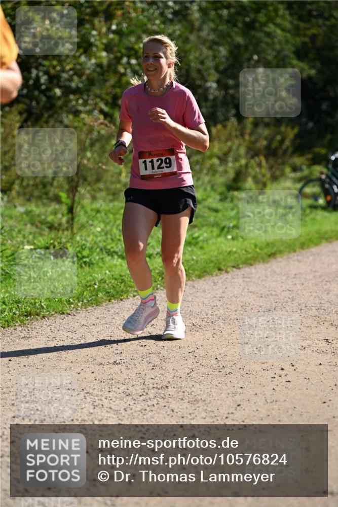 27.09.2026 - 35. Volkslauf durch das schöne Alstertal Dr. Thomas Lammeyer http://msf.ph/oto/10576824 27.09.2026 11:46:54 Laufen 1129 meine-sportfotos.de