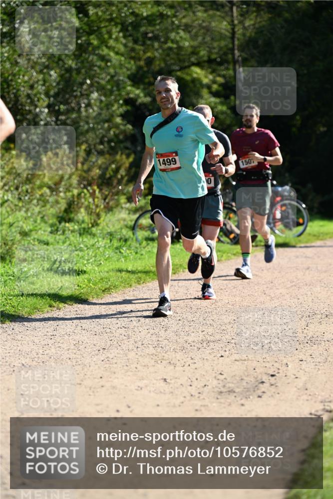 27.09.2026 - 35. Volkslauf durch das schöne Alstertal Dr. Thomas Lammeyer http://msf.ph/oto/10576852 27.09.2026 11:47:07 Laufen 1499, 150 meine-sportfotos.de