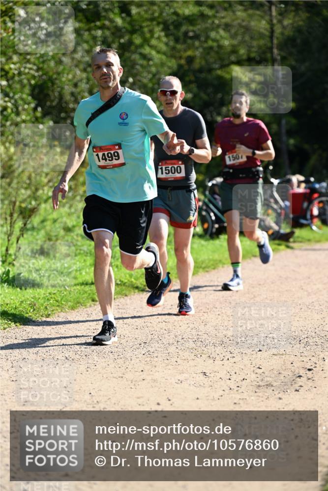 27.09.2026 - 35. Volkslauf durch das schöne Alstertal Dr. Thomas Lammeyer http://msf.ph/oto/10576860 27.09.2026 11:47:07 Laufen 1499, 1500, 150 meine-sportfotos.de