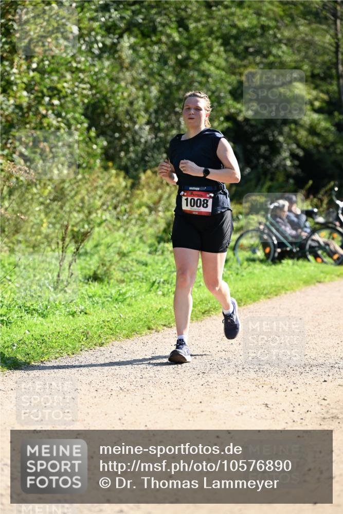 27.09.2026 - 35. Volkslauf durch das schöne Alstertal Dr. Thomas Lammeyer http://msf.ph/oto/10576890 27.09.2026 11:47:13 Laufen 7, 1008 meine-sportfotos.de