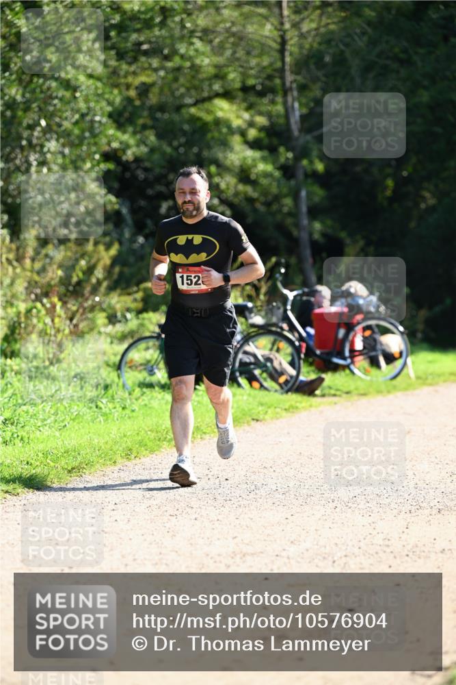 27.09.2026 - 35. Volkslauf durch das schöne Alstertal Dr. Thomas Lammeyer http://msf.ph/oto/10576904 27.09.2026 11:47:52 Laufen 152 meine-sportfotos.de