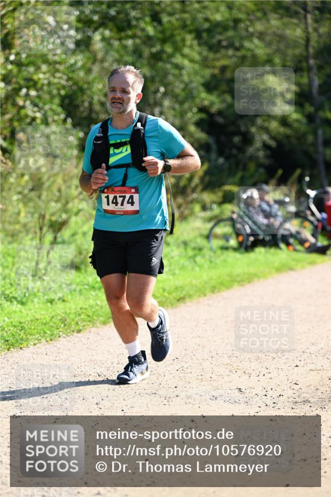 27.09.2026 - 35. Volkslauf durch das schöne Alstertal Dr. Thomas Lammeyer http://msf.ph/oto/10576920 27.09.2026 11:48:09 Laufen 1474 meine-sportfotos.de