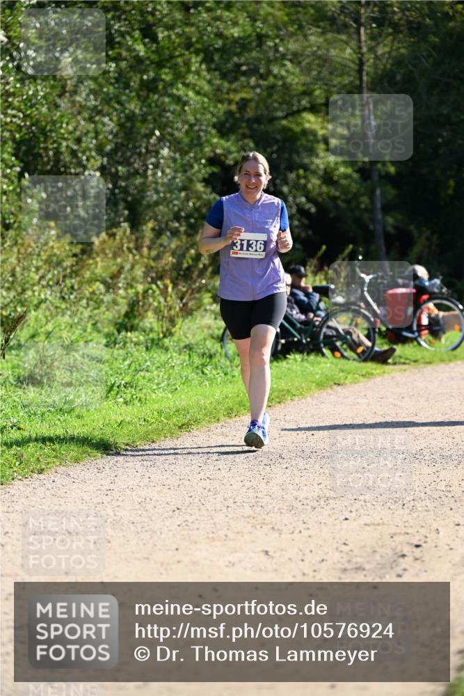 27.09.2026 - 35. Volkslauf durch das schöne Alstertal Dr. Thomas Lammeyer http://msf.ph/oto/10576924 27.09.2026 11:48:15 Laufen 3136 meine-sportfotos.de