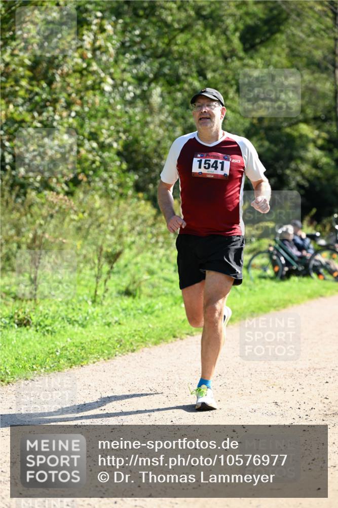 27.09.2026 - 35. Volkslauf durch das schöne Alstertal Dr. Thomas Lammeyer http://msf.ph/oto/10576977 27.09.2026 11:48:52 Laufen 1541 meine-sportfotos.de