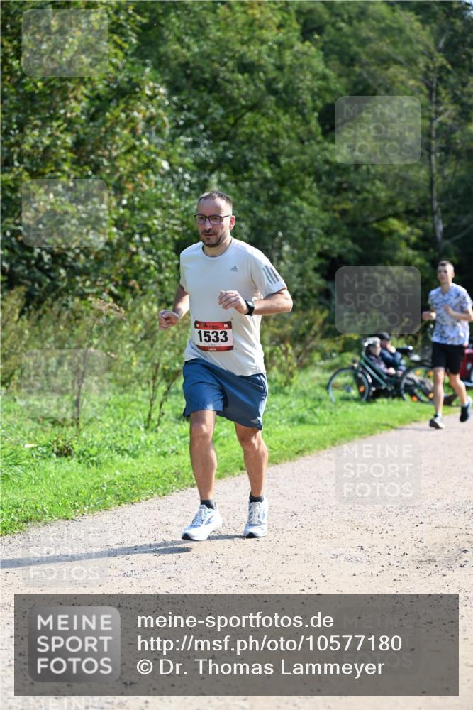 27.09.2026 - 35. Volkslauf durch das schöne Alstertal Dr. Thomas Lammeyer http://msf.ph/oto/10577180 27.09.2026 11:50:39 Laufen 1533 meine-sportfotos.de