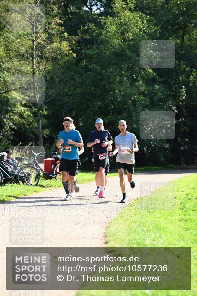 27.09.2026 - 35. Volkslauf durch das schöne Alstertal Dr. Thomas Lammeyer http://msf.ph/oto/10577236 27.09.2026 11:51:25 Laufen 1531, 1525, 235 meine-sportfotos.de