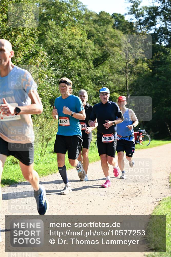 27.09.2026 - 35. Volkslauf durch das schöne Alstertal Dr. Thomas Lammeyer http://msf.ph/oto/10577253 27.09.2026 11:51:29 Laufen 1531, 34, 1525 meine-sportfotos.de