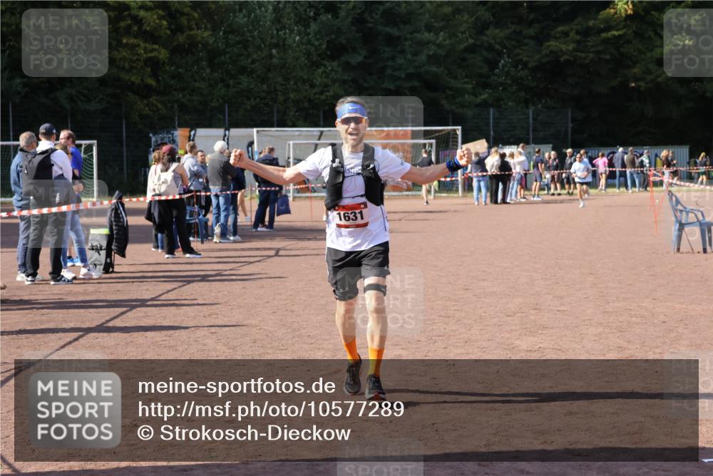 27.09.2026 - 35. Volkslauf durch das schöne Alstertal Strokosch-Dieckow http://msf.ph/oto/10577289 27.09.2026 12:42:00 Ziel 1631 meine-sportfotos.de