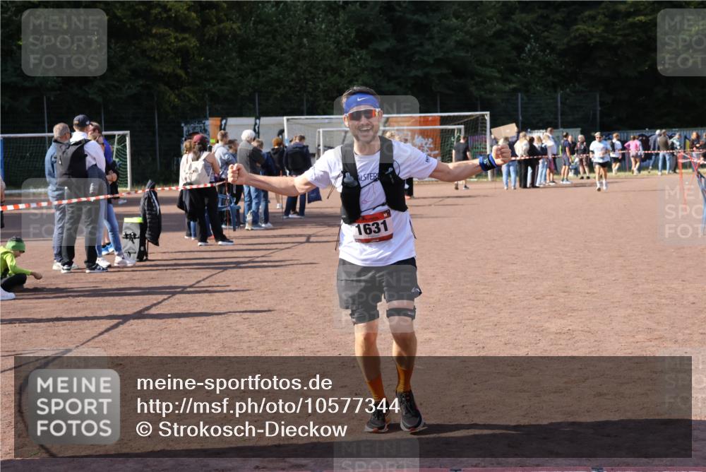 27.09.2026 - 35. Volkslauf durch das schöne Alstertal Strokosch-Dieckow http://msf.ph/oto/10577344 27.09.2026 12:42:01 Ziel 1631 meine-sportfotos.de