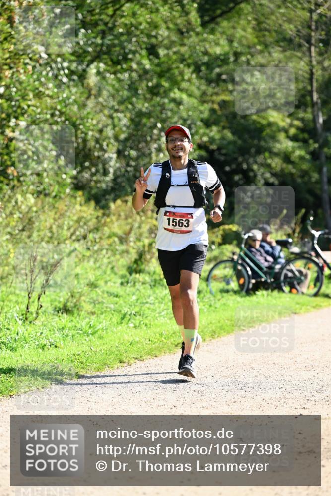 27.09.2026 - 35. Volkslauf durch das schöne Alstertal Dr. Thomas Lammeyer http://msf.ph/oto/10577398 27.09.2026 11:52:40 Laufen 1563 meine-sportfotos.de