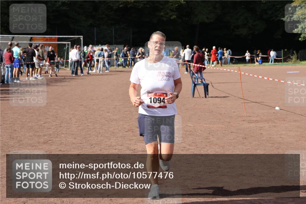 27.09.2026 - 35. Volkslauf durch das schöne Alstertal Strokosch-Dieckow http://msf.ph/oto/10577476 27.09.2026 12:32:00 Ziel 1094 meine-sportfotos.de