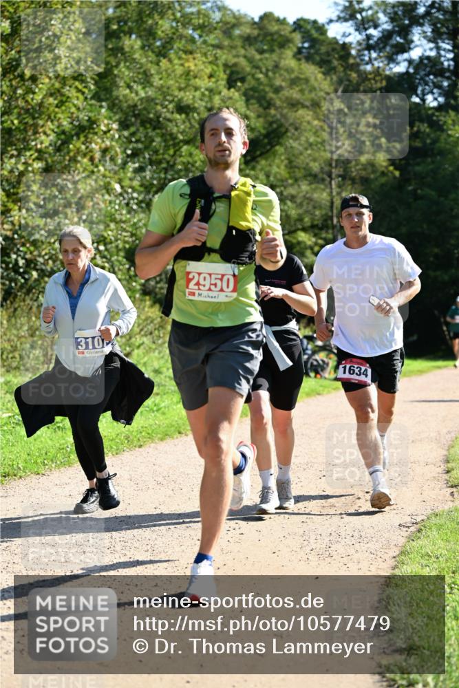 27.09.2026 - 35. Volkslauf durch das schöne Alstertal Dr. Thomas Lammeyer http://msf.ph/oto/10577479 27.09.2026 11:53:03 Laufen 310, 2950, 1634 meine-sportfotos.de