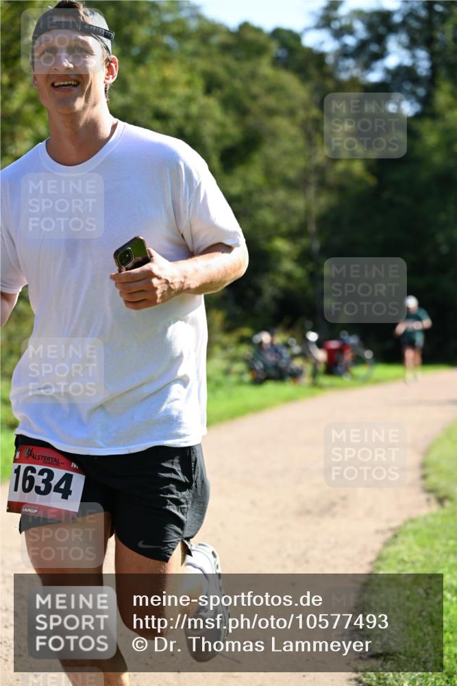 27.09.2026 - 35. Volkslauf durch das schöne Alstertal Dr. Thomas Lammeyer http://msf.ph/oto/10577493 27.09.2026 11:53:04 Laufen 1634 meine-sportfotos.de