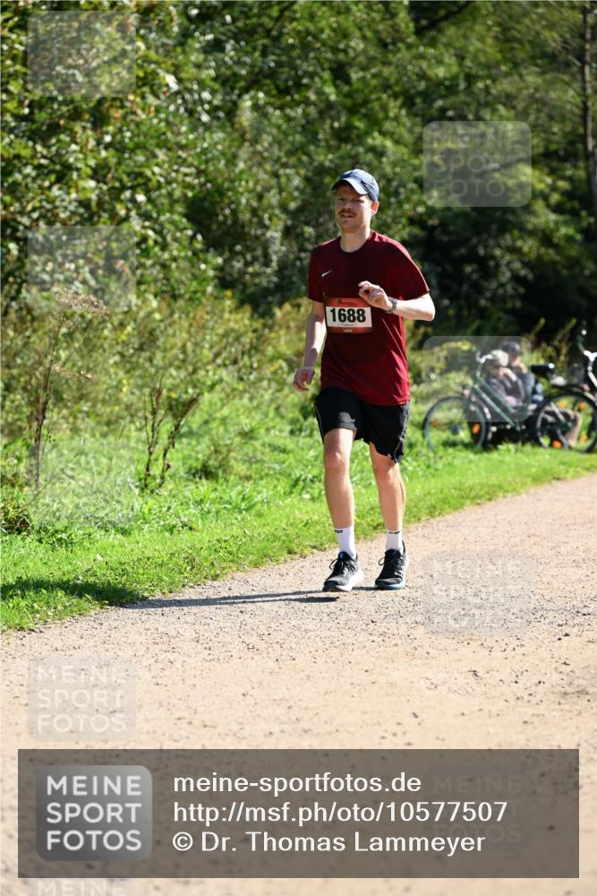 27.09.2026 - 35. Volkslauf durch das schöne Alstertal Dr. Thomas Lammeyer http://msf.ph/oto/10577507 27.09.2026 11:53:28 Laufen 1688 meine-sportfotos.de