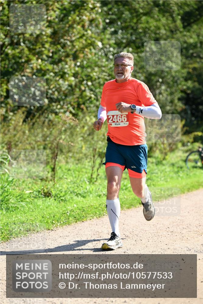 27.09.2026 - 35. Volkslauf durch das schöne Alstertal Dr. Thomas Lammeyer http://msf.ph/oto/10577533 27.09.2026 11:53:33 Laufen 2466 meine-sportfotos.de